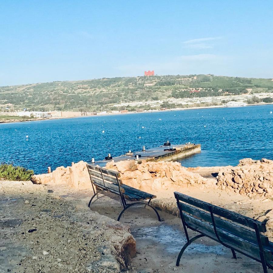 Modern Apartment With Sea View 멜리에하 외부 사진